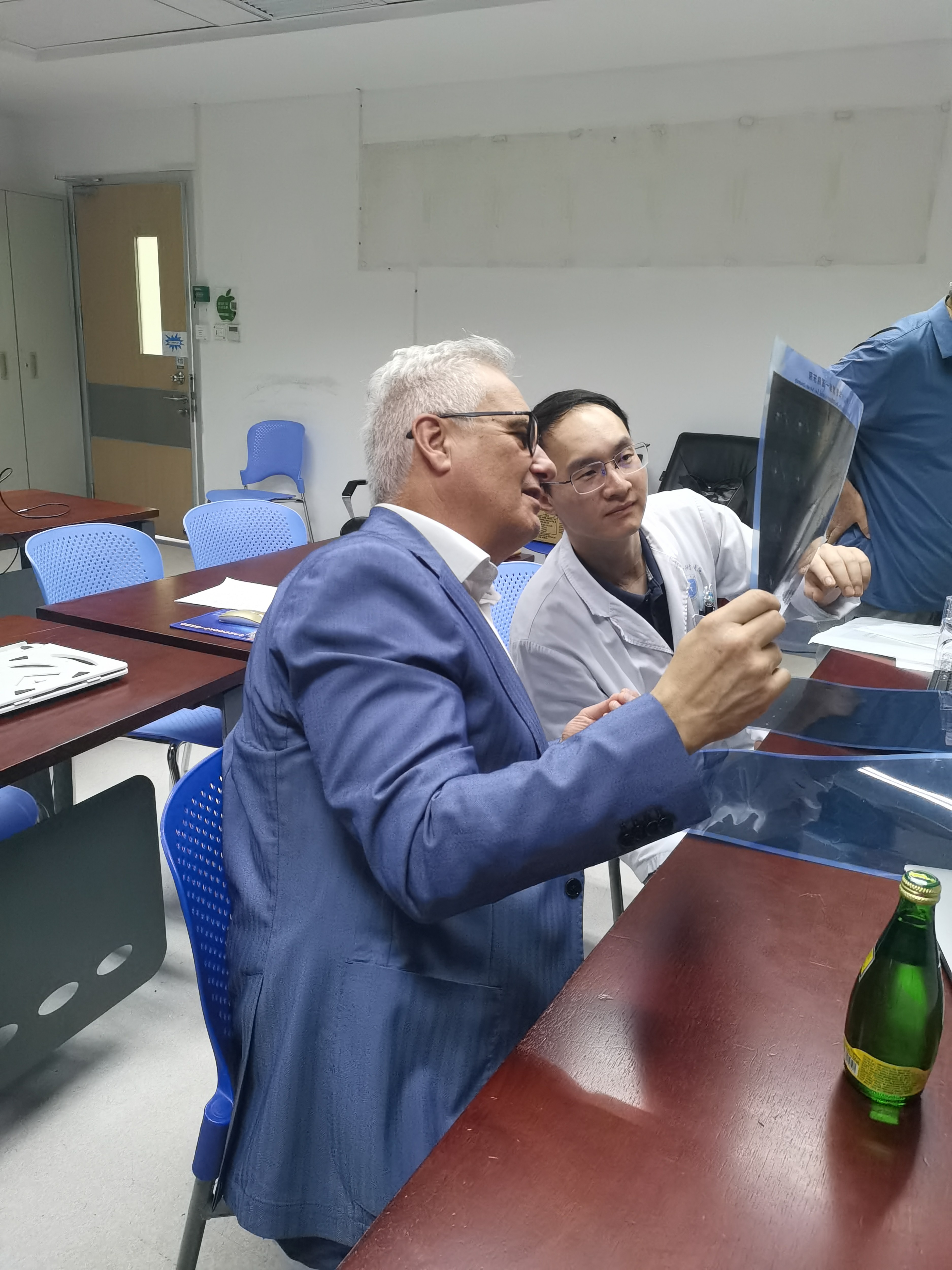 图片关键词