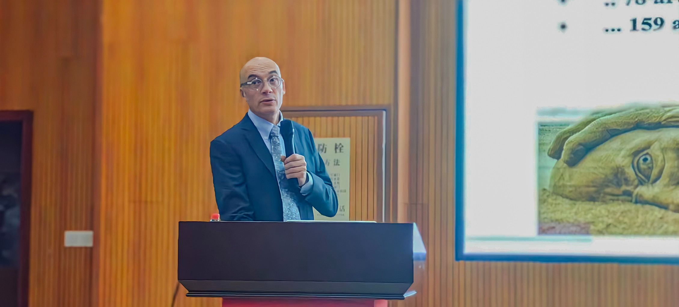 图片关键词 图片关键词