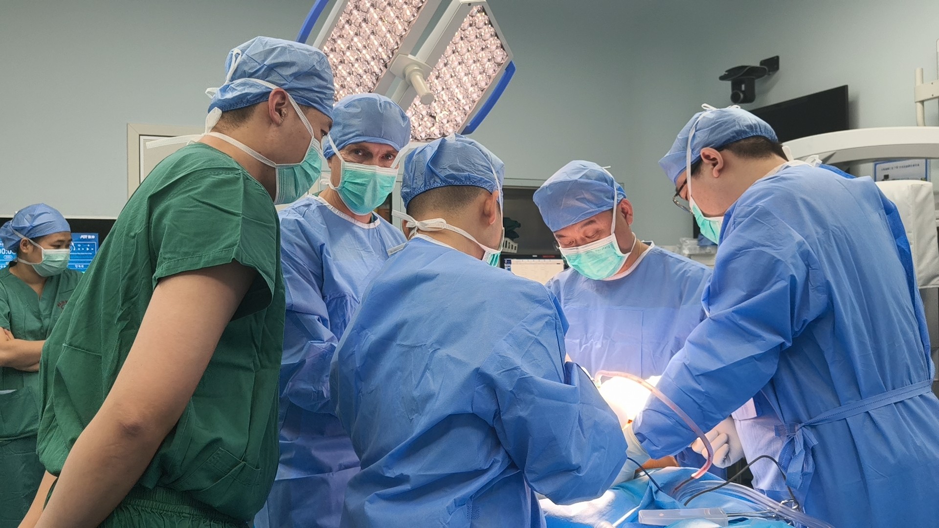 1774519027293218.jpg 8f908ba52a7c476beceaf8d449333e72.jpg