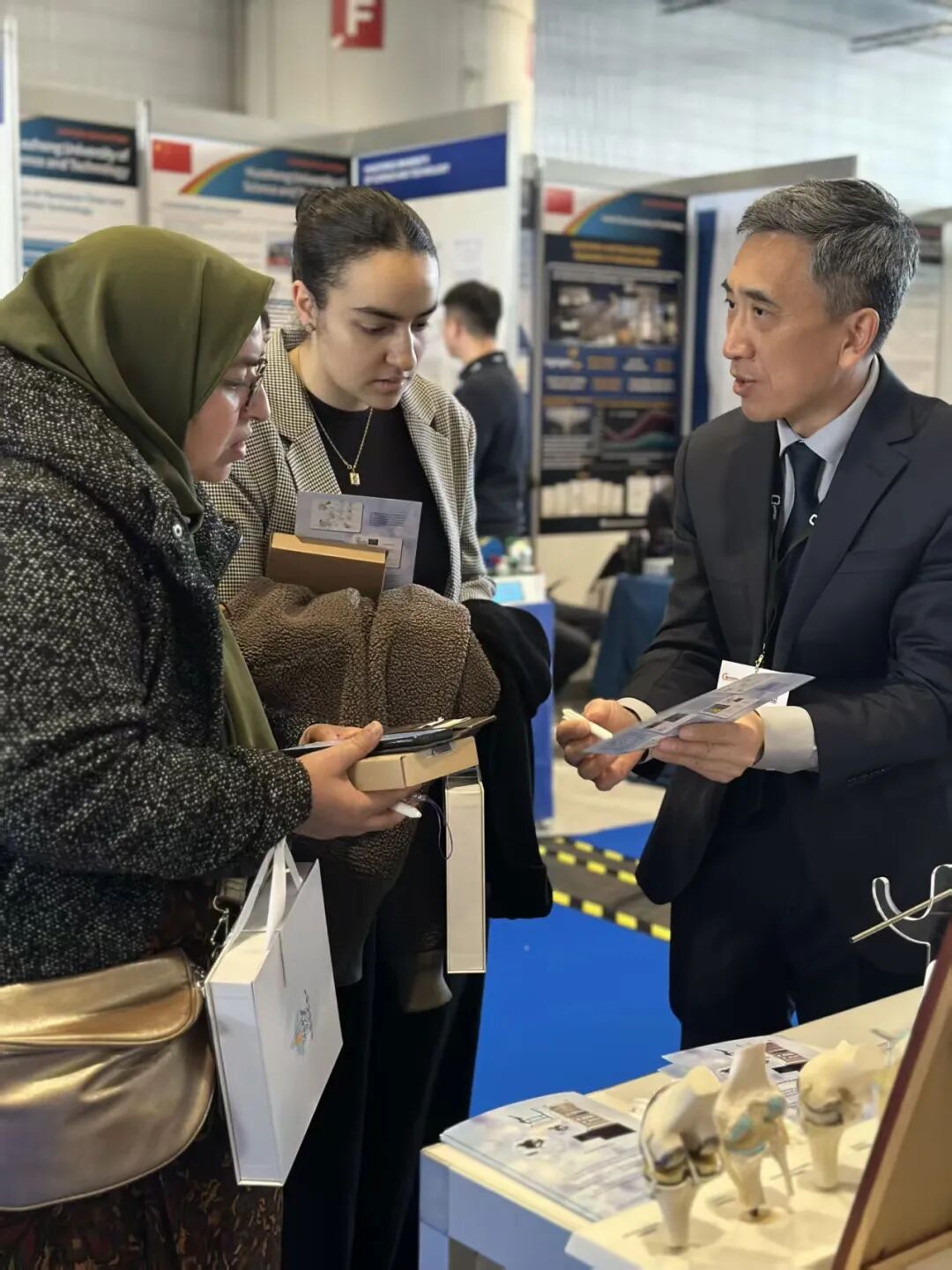 图片关键词 图片关键词