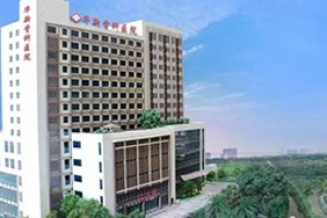 德国脊柱大师Schnake助力华新骨科创立国际版的科室共建