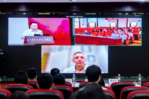 中德连线：聚焦颈椎内镜技术精要